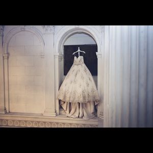Maggie Sottero “Hannah” Wedding Dress: size 16